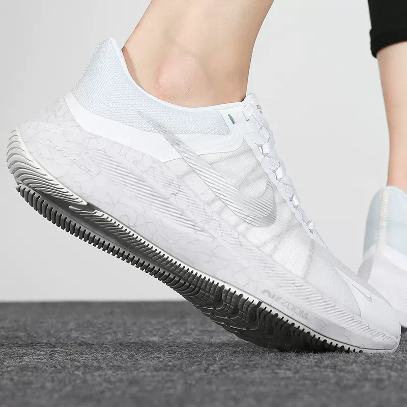 Nike ZOOM WINFLO 8