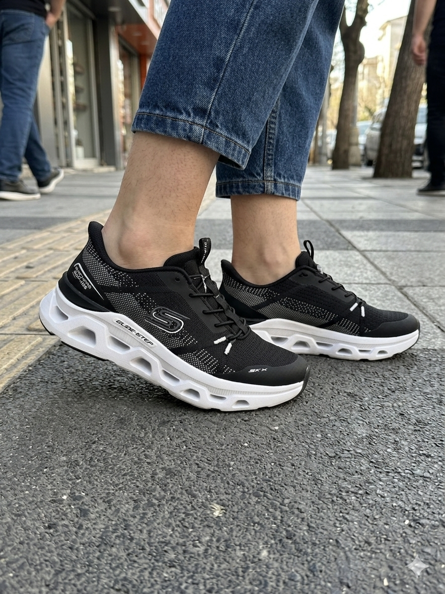 SKECHERS