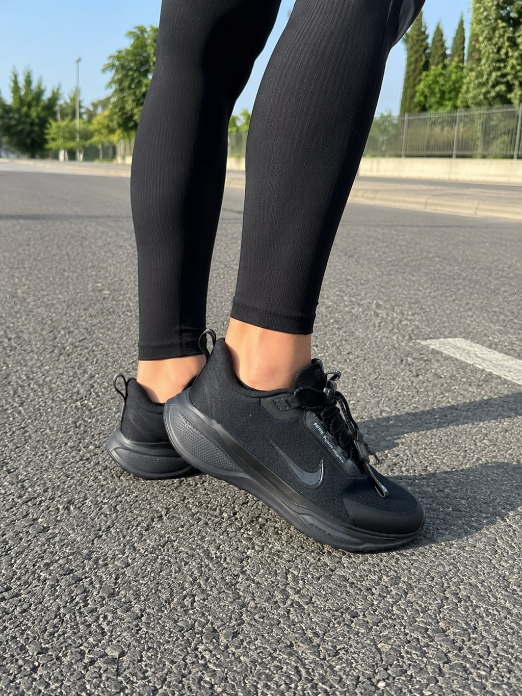 Nike Ari Zoom