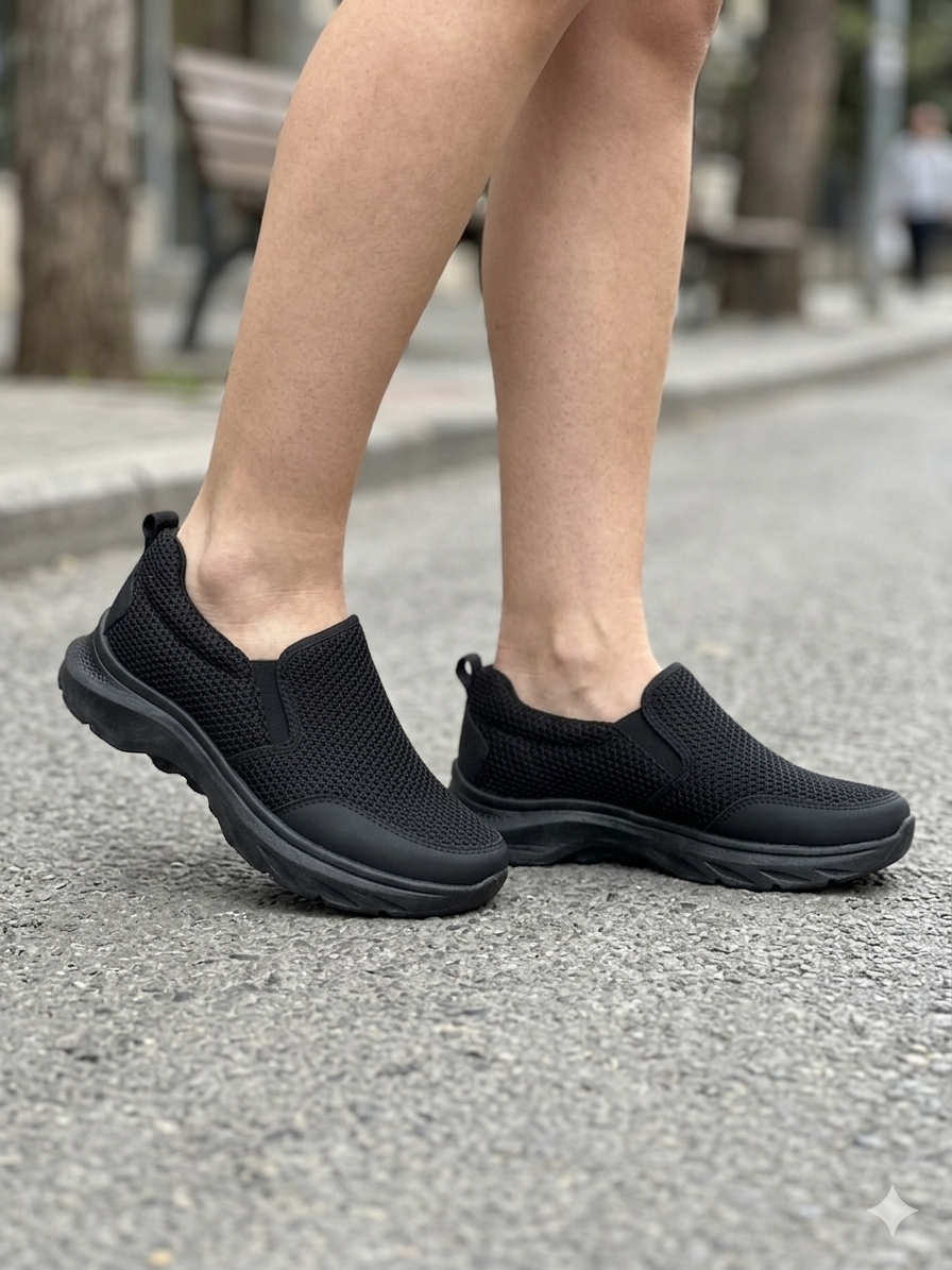SKECHERS