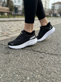 HOKA Arahi 7