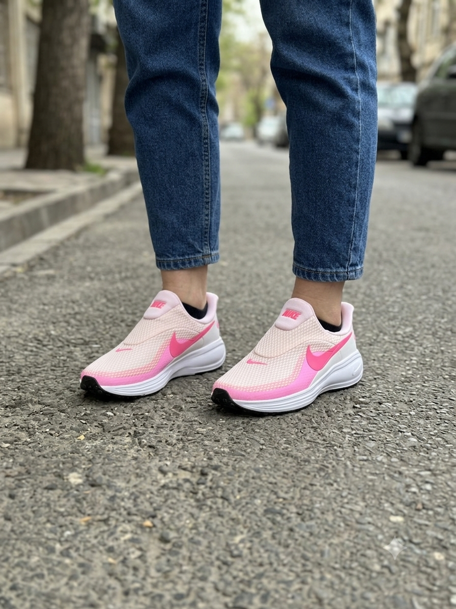 NIKE REVOLUTION 8 EASYON