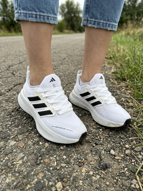 Adidas  ADISTAR 2