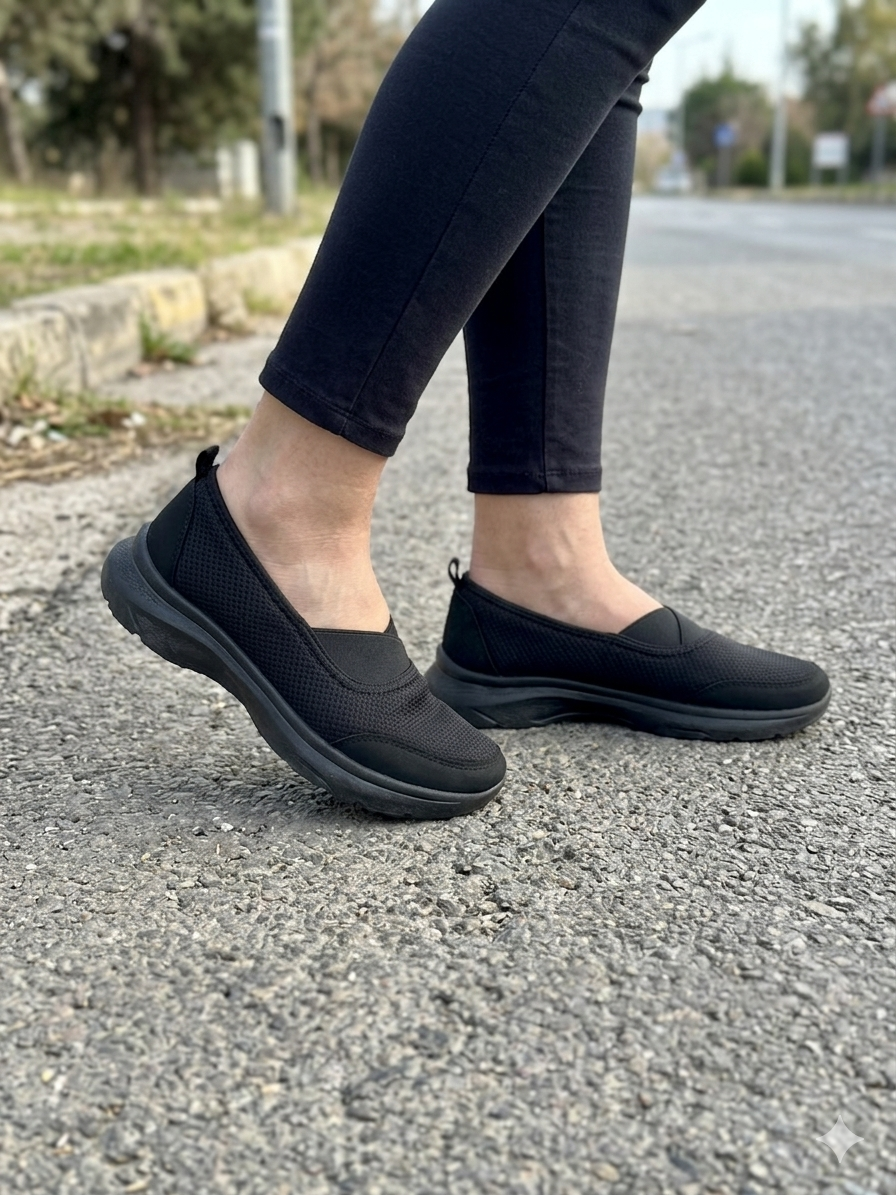 SKECHERS
