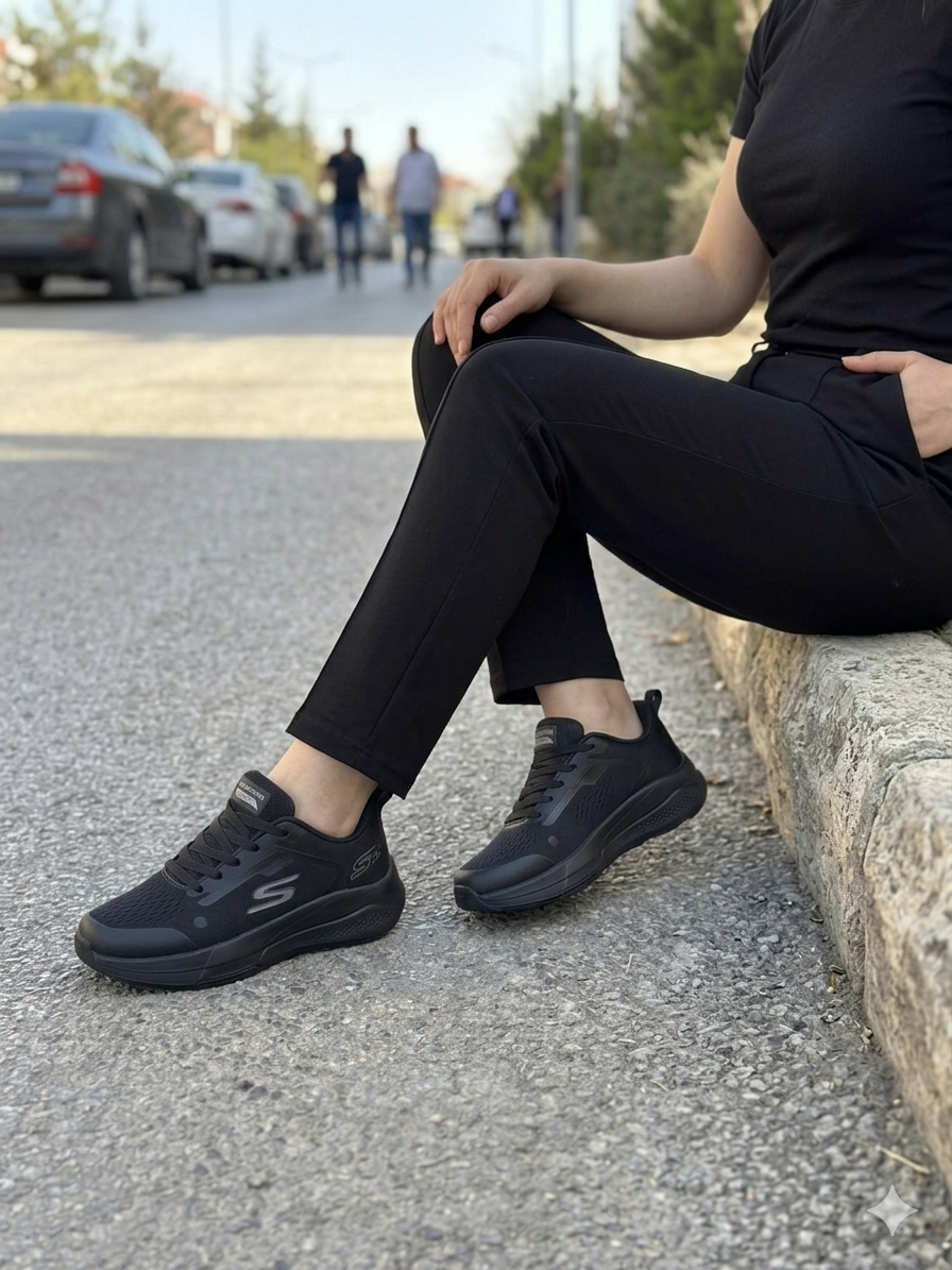 SKECHERS
