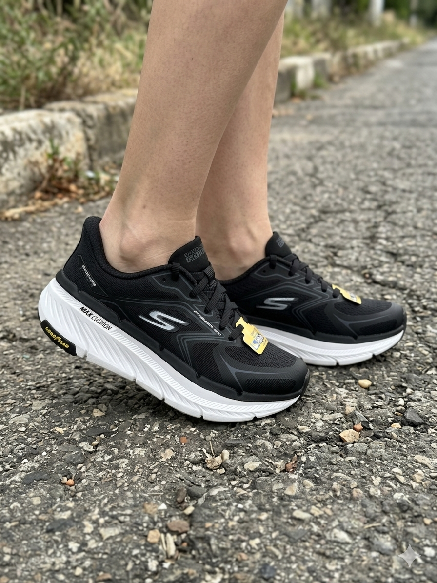 SKECHERS